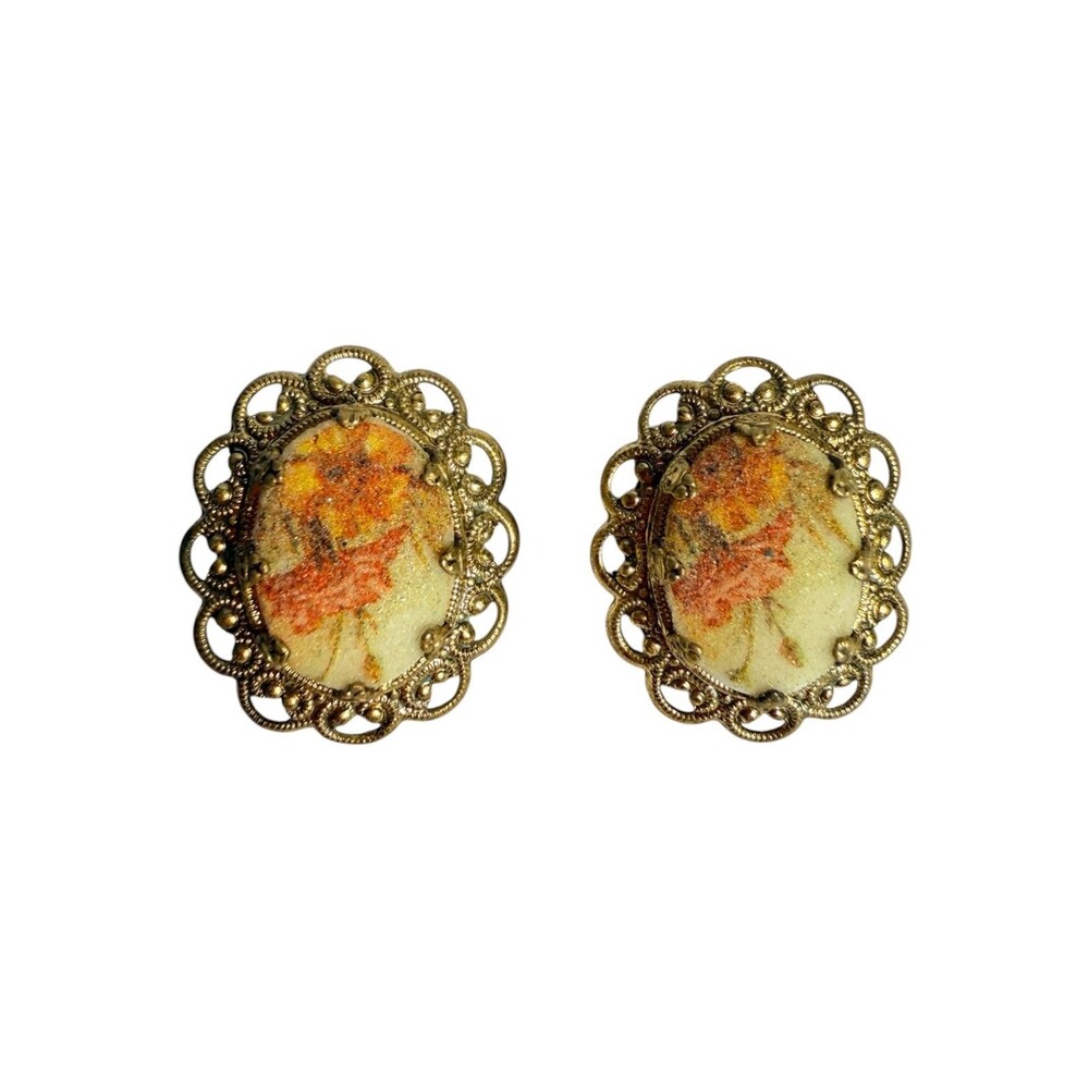 Vintage Gold Tone Floral Cameo Clip-On Earrings - Romantic Filigree